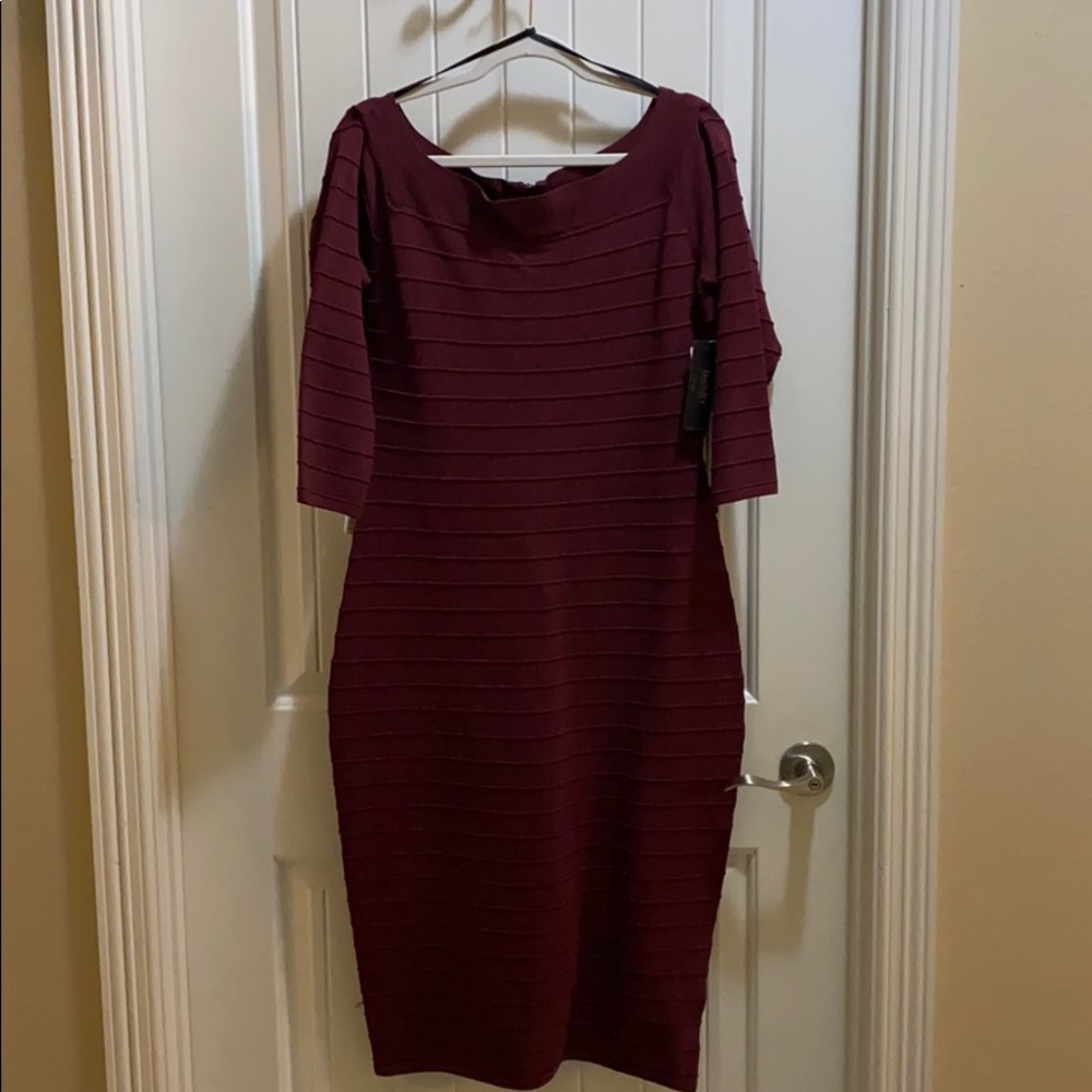 Laundry long sleeve bodycon dress